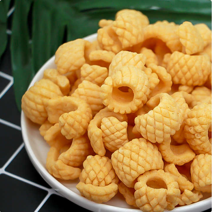 Wholesale squid rolls snacks puffed seafood snack food Chinese squid rice cracker
